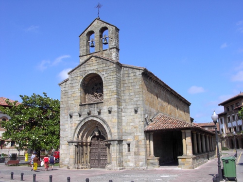 Iglesia Sta. María de la Oliva