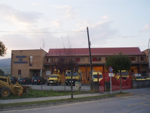 Edificio Sede Bomberos en Villaviciosa